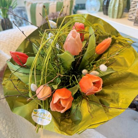 Tulpenstrauß handgebunden salmon